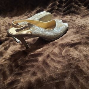 Pierre Dumas Shiny Gold Heel